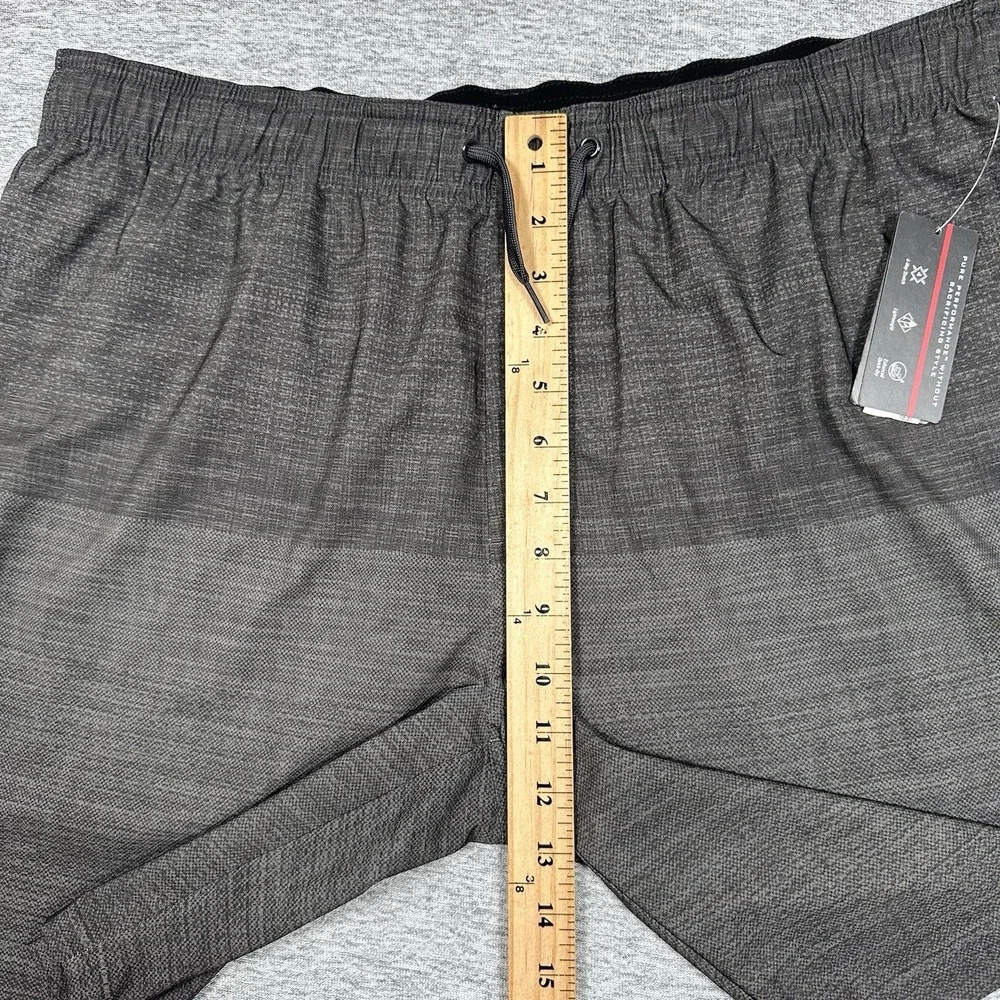 Travis Mathew Shorts Mens XL Black Gray Zipline Heater Series Performance NEW